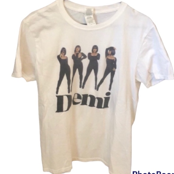 DEMI T-shirt size medium - Picture 1 of 8